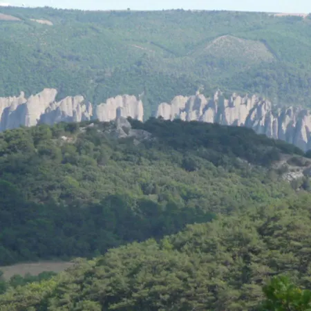 Attractive In C Reste With Pool Cereste