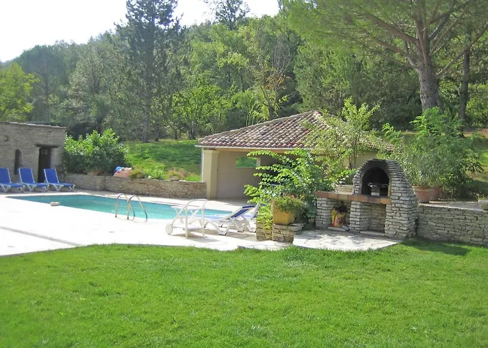 Attractive In C Reste With Pool *